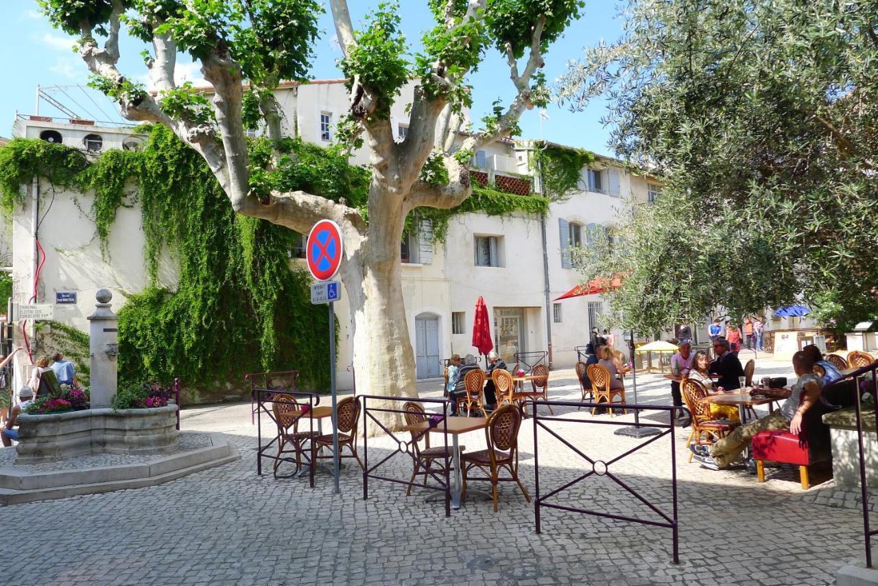 Maison Le Neuf Tarascona Esterno foto