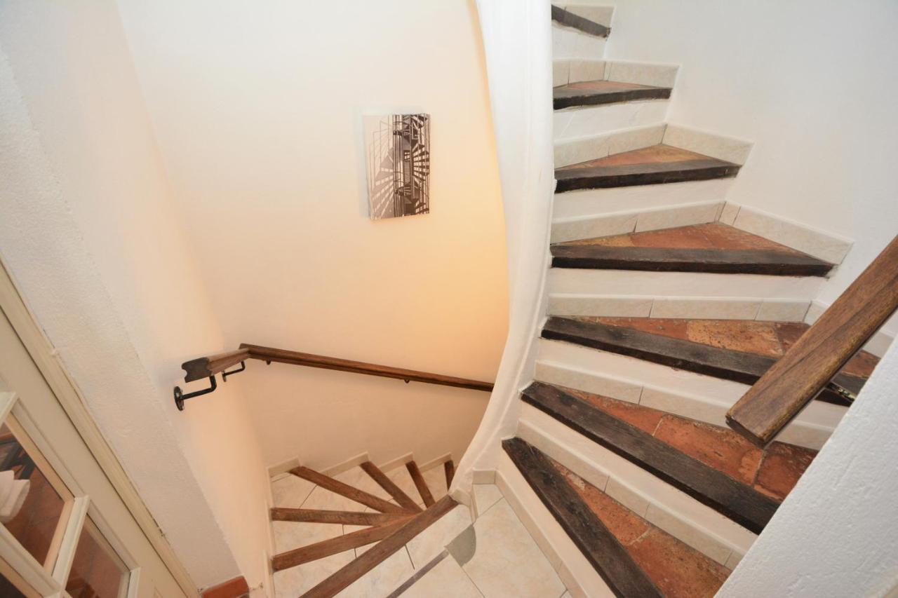 Maison Le Neuf Tarascona Esterno foto