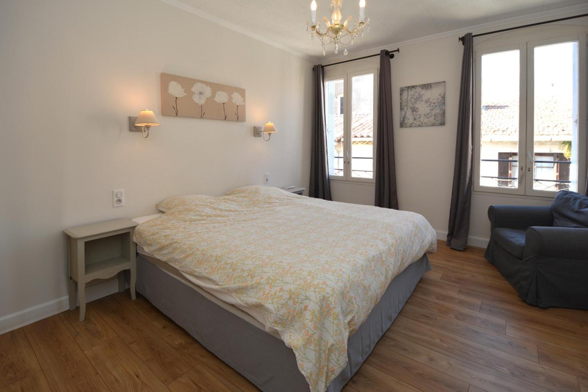 Maison Le Neuf Tarascona Esterno foto