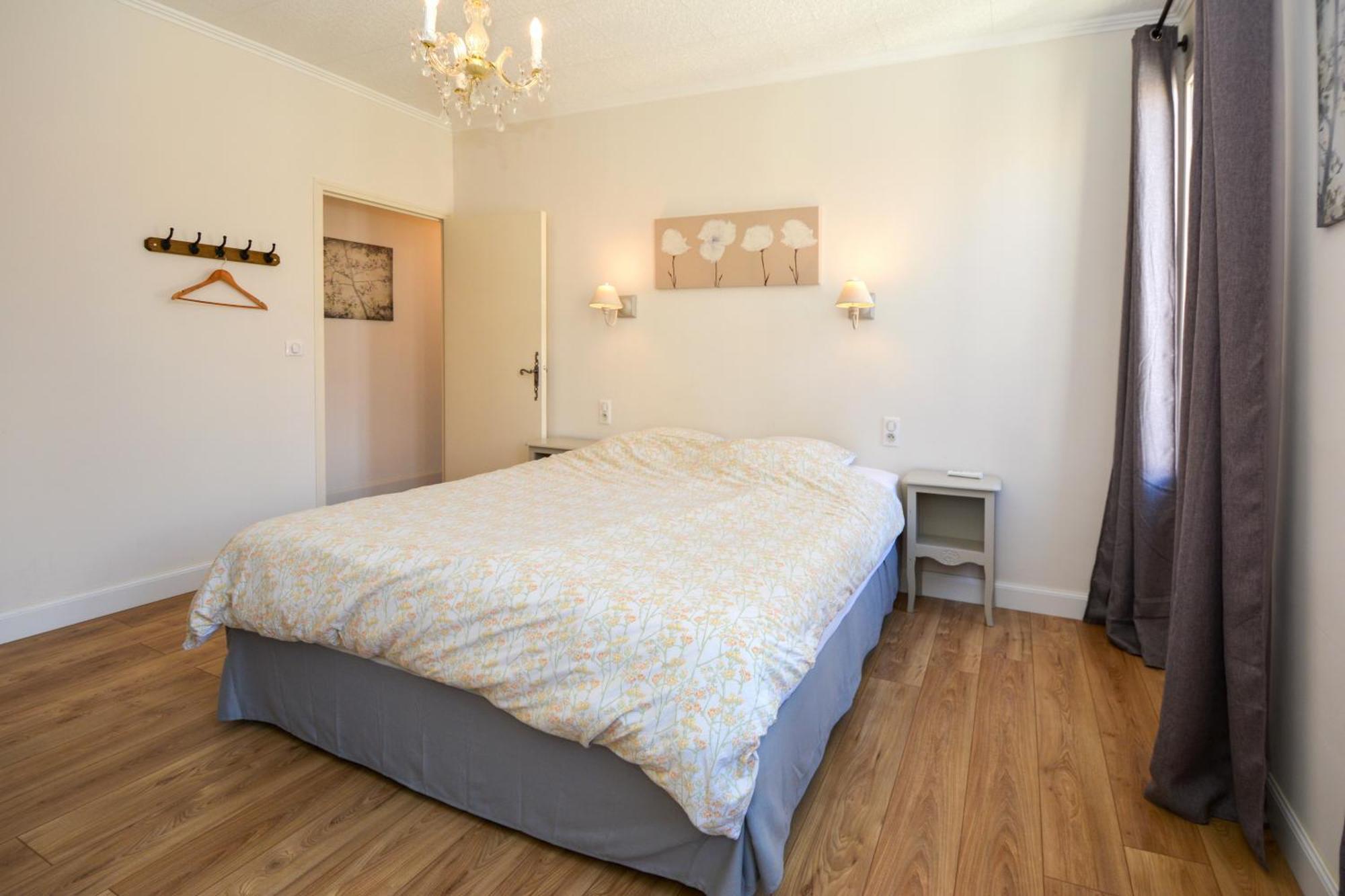 Maison Le Neuf Tarascona Esterno foto